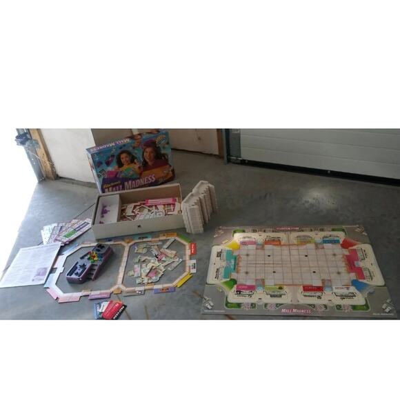Vintage Mall Madness Board Game 1996 Tested WORKING - Picture 2 of 3